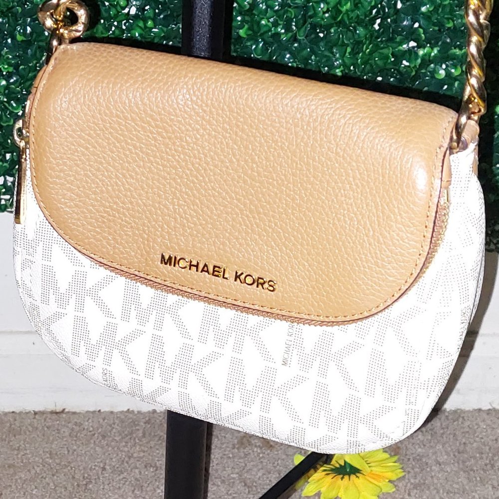 CUTE MICHEAL KORS SHOULDER BAG